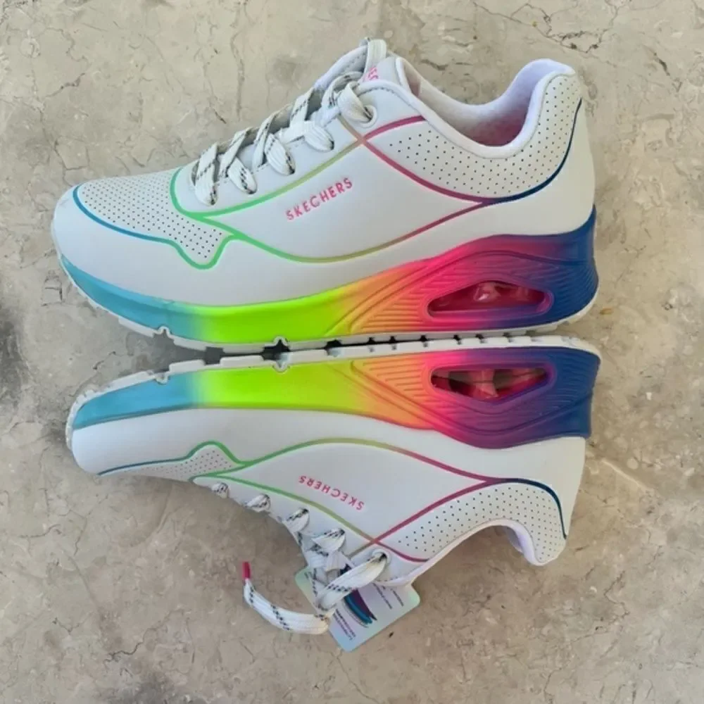 NWOT Uno Pop of Sunshine‎ Women's Skecher's Sneakers Size 7